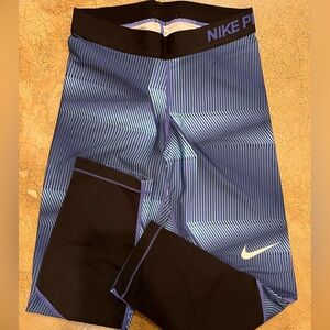 3 Pairs Women’s Nike Pro Capri Leggings